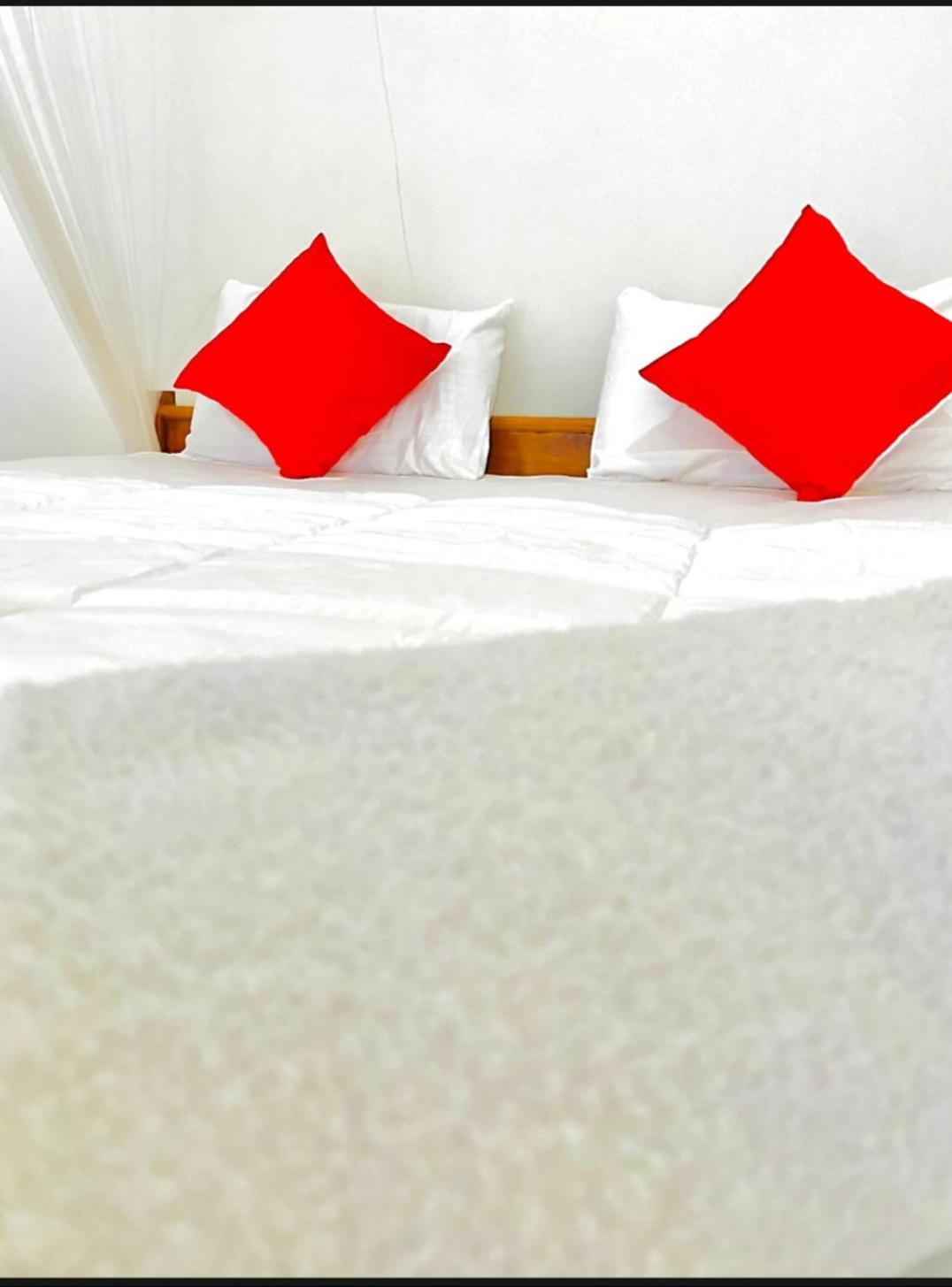 Hotel Blissful Haven Ella Esterno foto