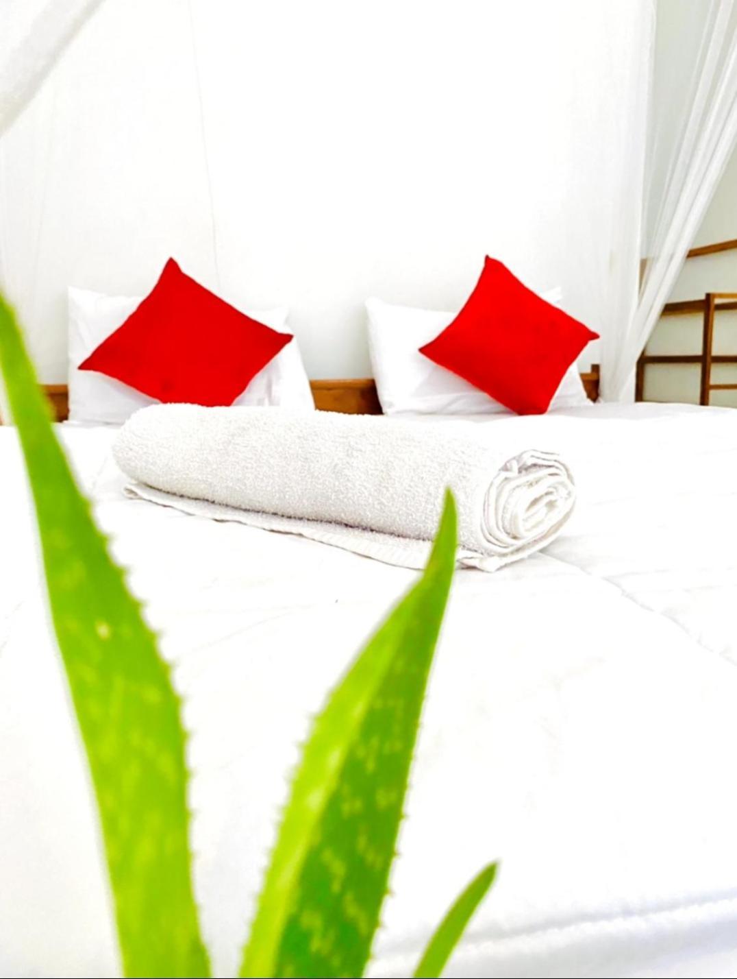 Hotel Blissful Haven Ella Esterno foto